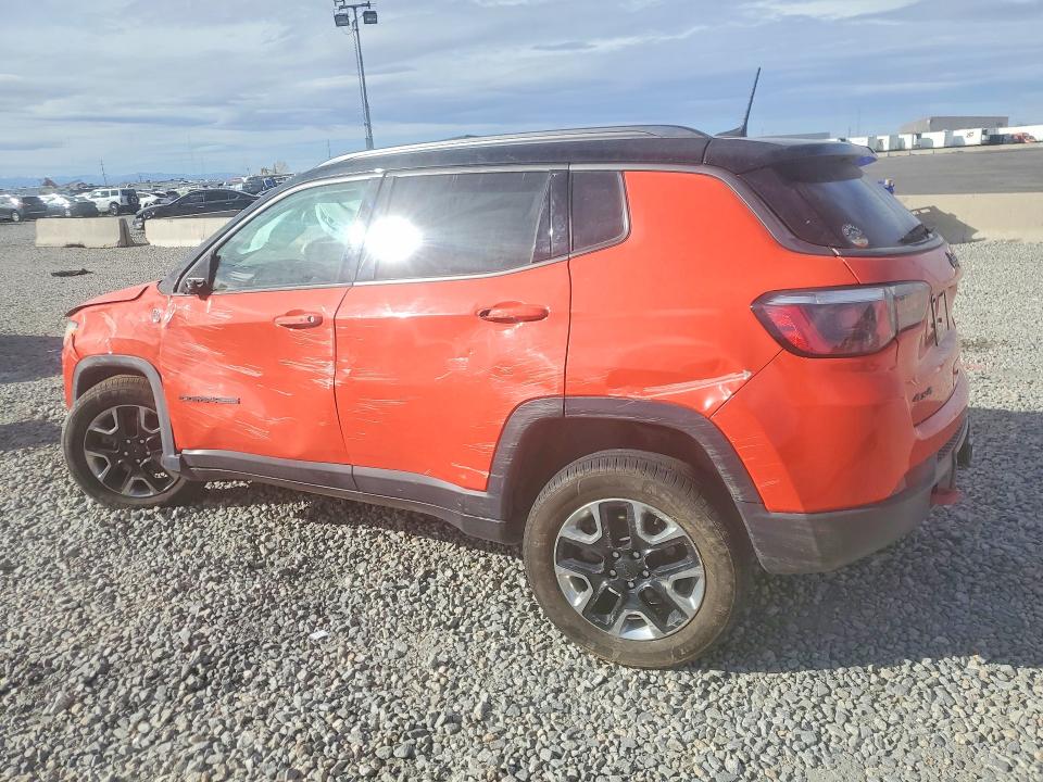 41624626 :رقم المزاد ، 3C4NJDDB5HT657283 vin ، 2017 Jeep Compass مزاد بيع