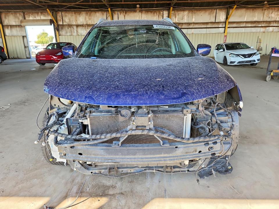 45668206 :رقم المزاد ، 5N1AT2MT8JC852247 vin ، 2018 Nissan Rogue مزاد بيع