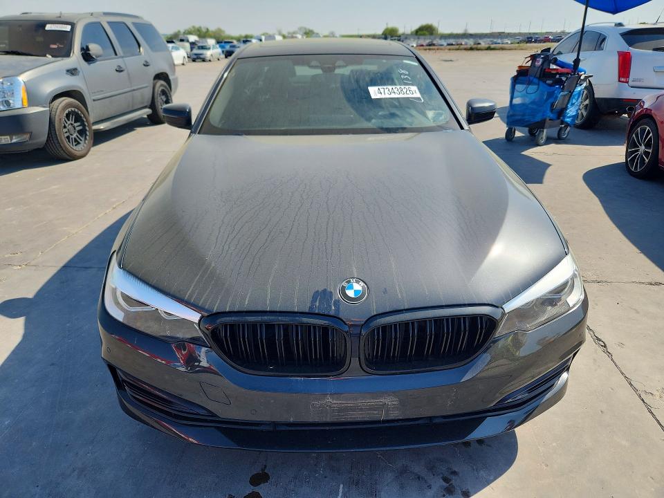 47343826 :رقم المزاد ، WBAJR3C0XLCE49535 vin ، 2020 Bmw 530 مزاد بيع