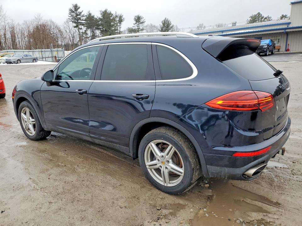 79979335 :رقم المزاد ، WP1AF2A28GLA40297 vin ، 2016 Porsche Cayenne مزاد بيع