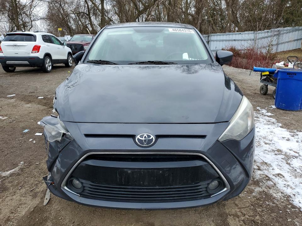 46584316 :رقم المزاد ، 3MYDLBYVXGY103223 vin ، 2016 Toyota Yaris مزاد بيع