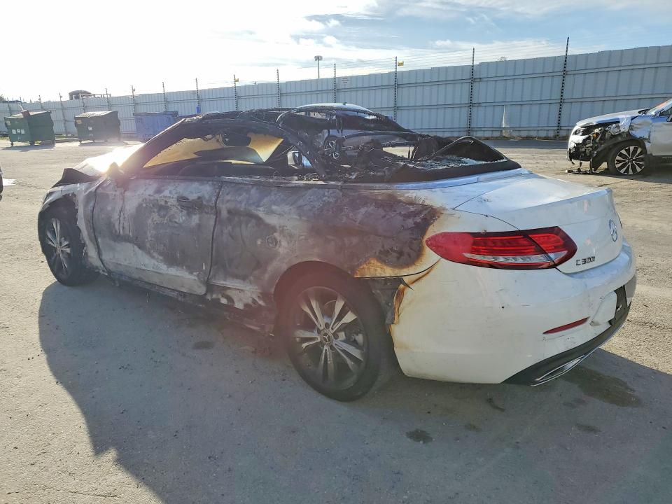 79973235 :رقم المزاد ، WDDWK4JB9JF617896 vin ، 2018 Mercedes-benz C مزاد بيع