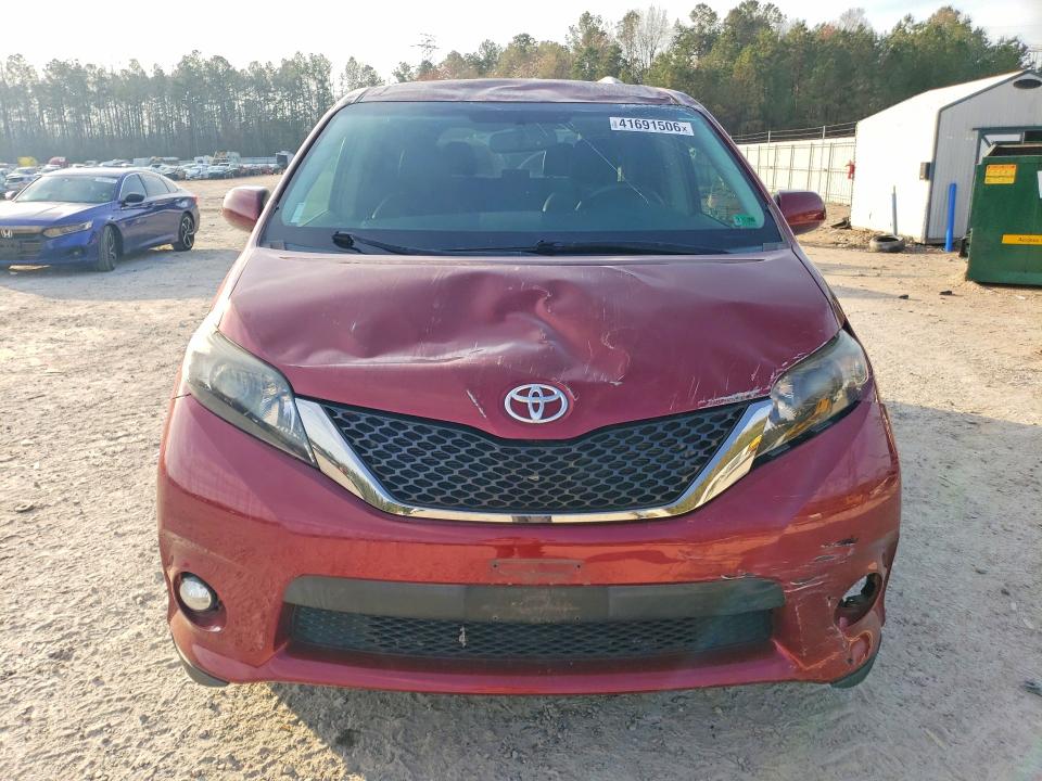Продаж на аукціоні авто 2013 Toyota Sienna, vin: 5TDXK3DC8DS338800, номер лоту: 41691506