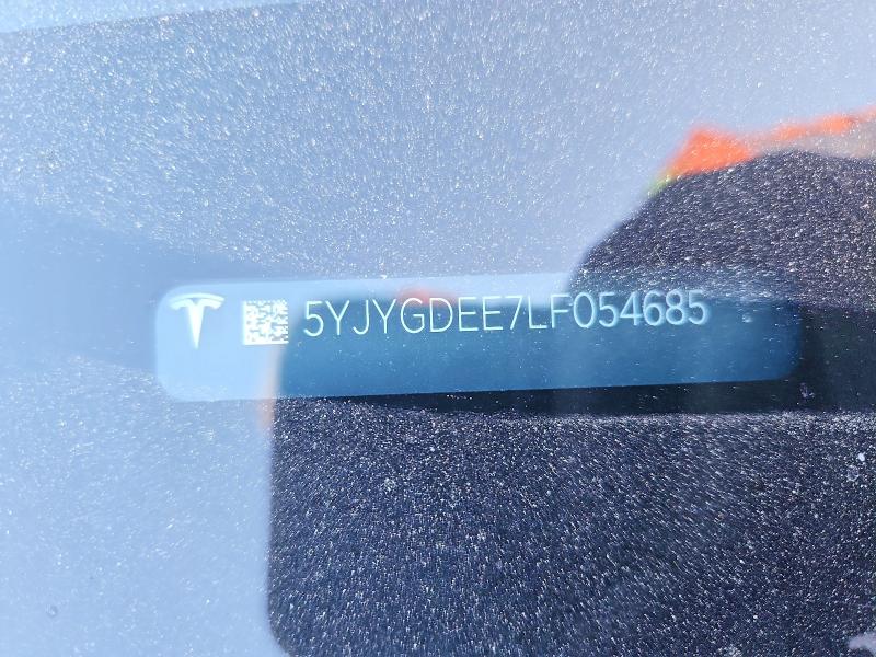 46687166 :رقم المزاد ، 5YJYGDEE7LF054685 vin ، 2020 Tesla Model Y مزاد بيع