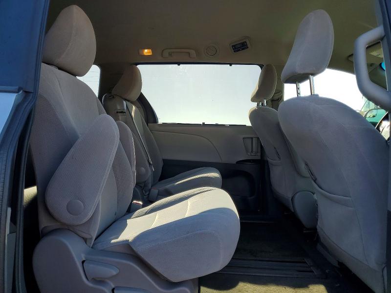 2017 Toyota Sienna მანქანა იყიდება აუქციონზე, vin: 5TDKZ3DC6HS808544, აუქციონის ნომერი: 47613726