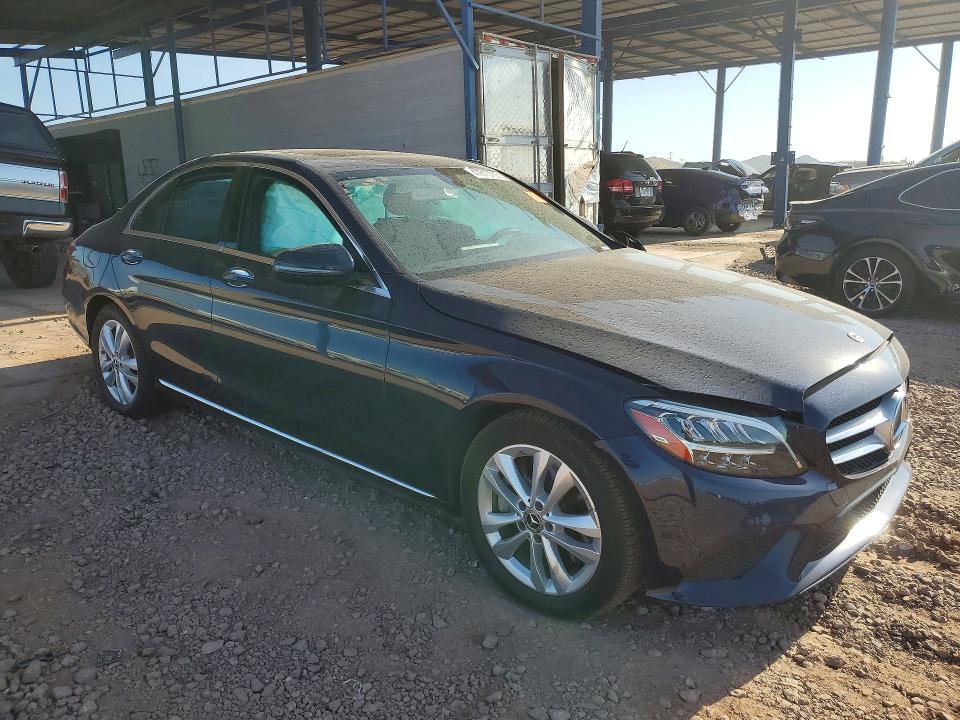 47813766 :رقم المزاد ، 55SWF8DBXLU330039 vin ، 2020 Mercedes-benz C مزاد بيع