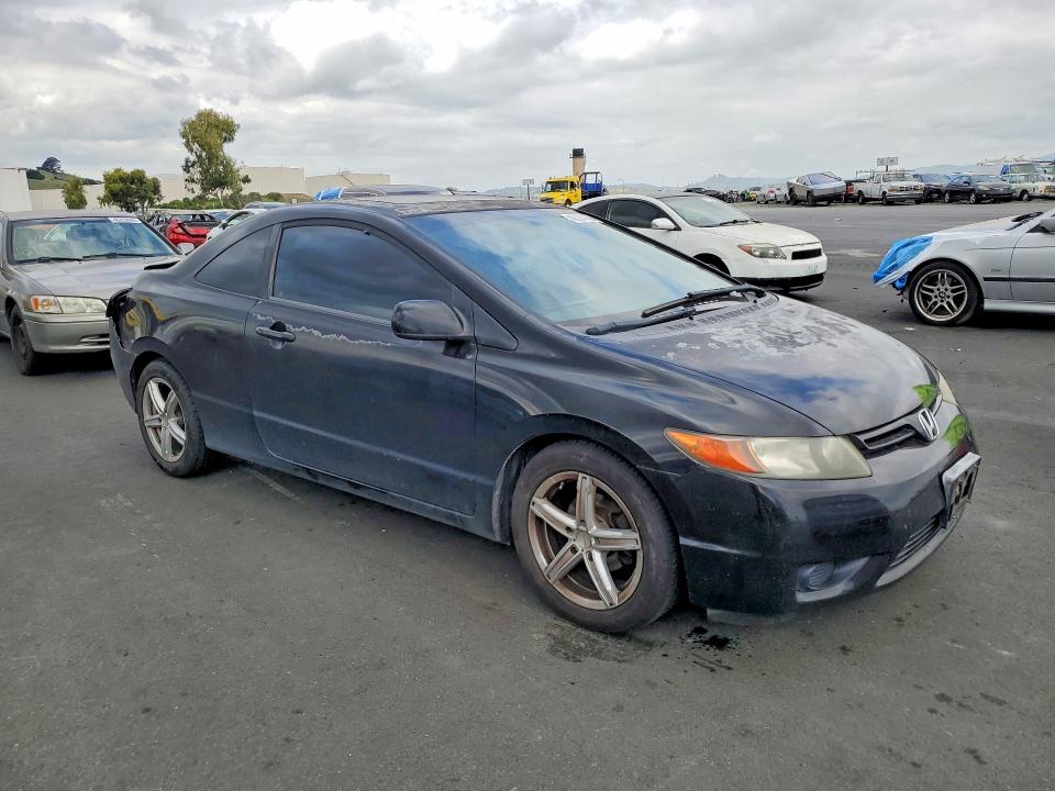 2008 Honda Civic მანქანა იყიდება აუქციონზე, vin: 2HGFG11888H517877, აუქციონის ნომერი: 48304056