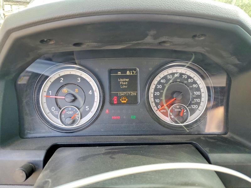 47826676 :رقم المزاد ، 3C6UR5CL0HG677686 vin ، 2017 Ram 2500 مزاد بيع