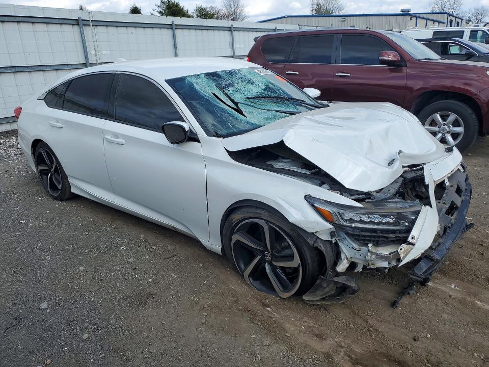 Продажа на аукционе авто 2018 Honda Accord, vin: 1HGCV1F31JA009793, номер лота: 48305456