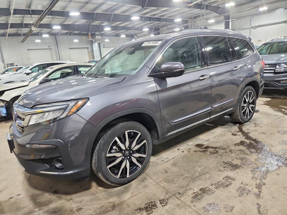 47041686 :رقم المزاد ، 5FNYF6H6XNB063581 vin ، 2022 Honda Pilot مزاد بيع