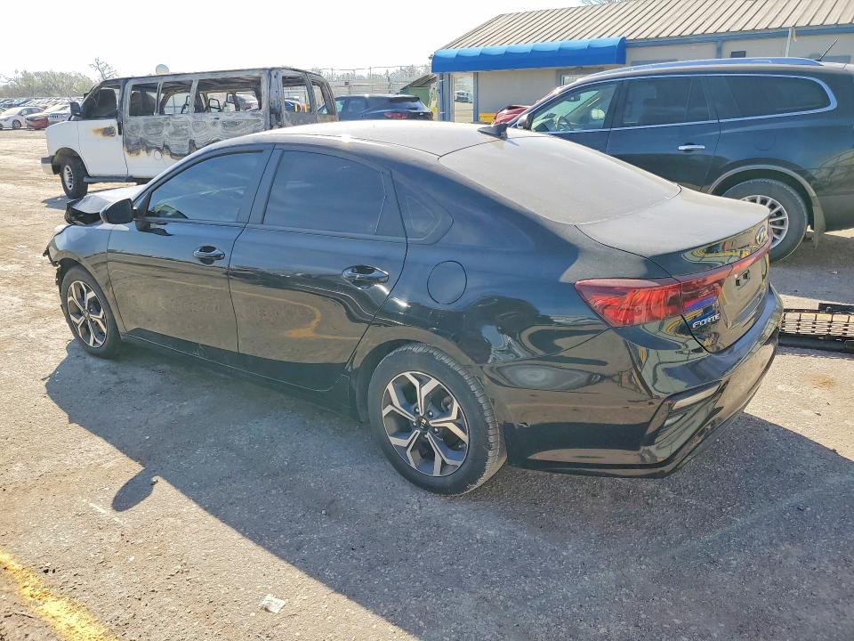 46488486 :رقم المزاد ، 3KPF24AD5ME309232 vin ، 2021 Kia Forte مزاد بيع