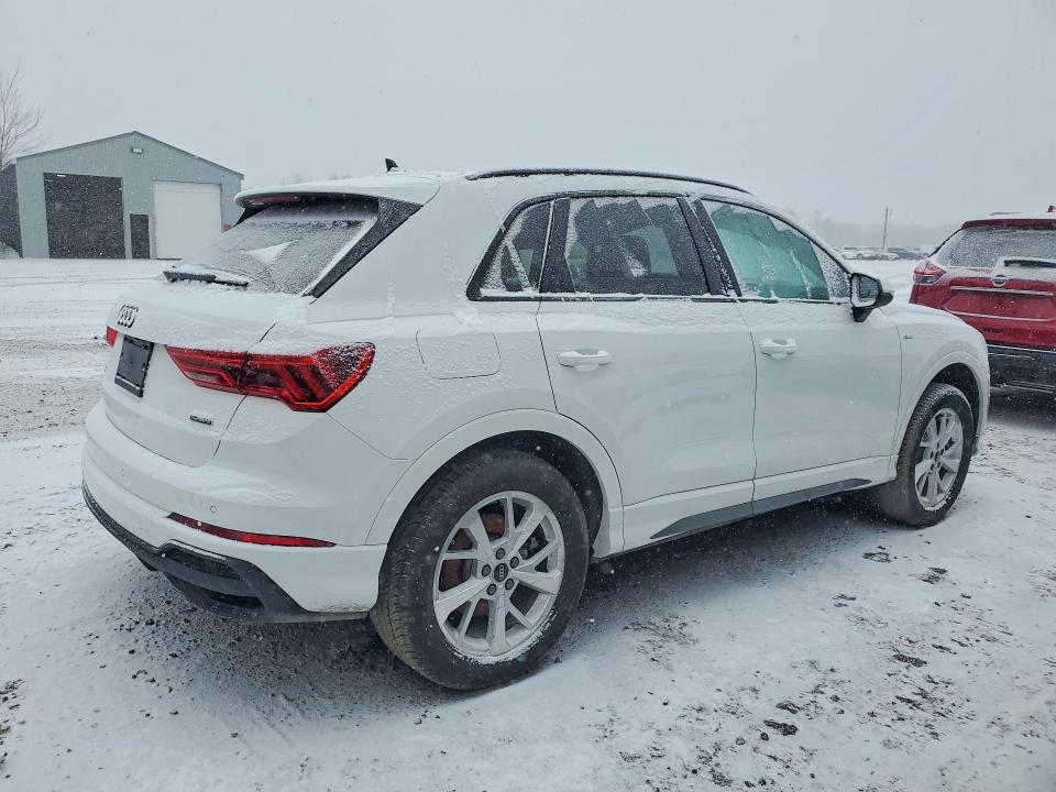 45928306 :رقم المزاد ، WA1DECF30S1033626 vin ، 2025 Audi Q3 مزاد بيع