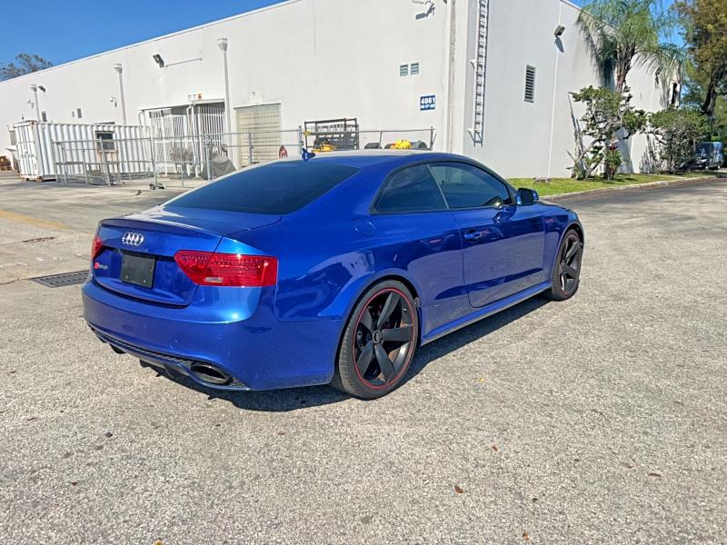 47815266 :رقم المزاد ، WUAC6AFR3FA900159 vin ، 2015 Audi Rs5 مزاد بيع