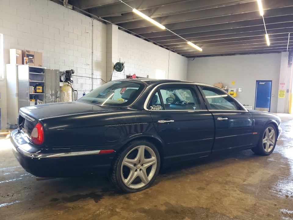 Продажа на аукционе авто 2005 Jaguar Xj8, vin: SAJWA79CX5SG38057, номер лота: 79870405