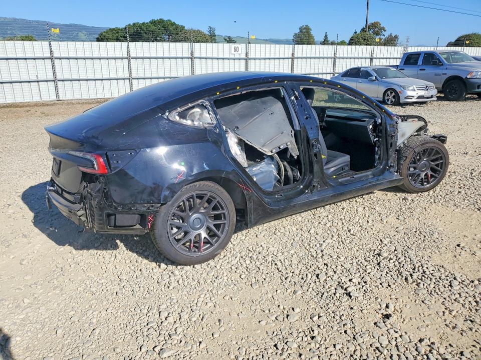 2025 Tesla Model 3 მანქანა იყიდება აუქციონზე, vin: 5YJ3E1EA3SF932042, აუქციონის ნომერი: 45813366
