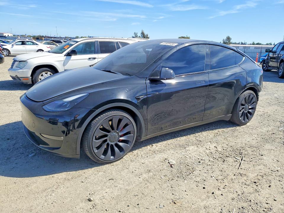 Продажа на аукционе авто 2021 Tesla Model  Y, vin: 5YJYGDEF5MF151250, номер лота: 41989456