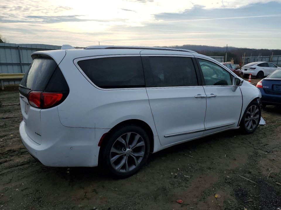 79229985 :رقم المزاد ، 2C4RC1GG8JR226396 vin ، 2018 Chrysler Pacifica مزاد بيع
