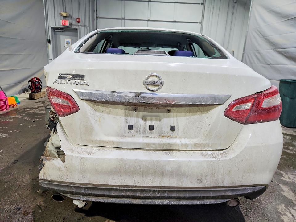 2017 Nissan Altima მანქანა იყიდება აუქციონზე, vin: 1N4AL3AP0HN333991, აუქციონის ნომერი: 79693815