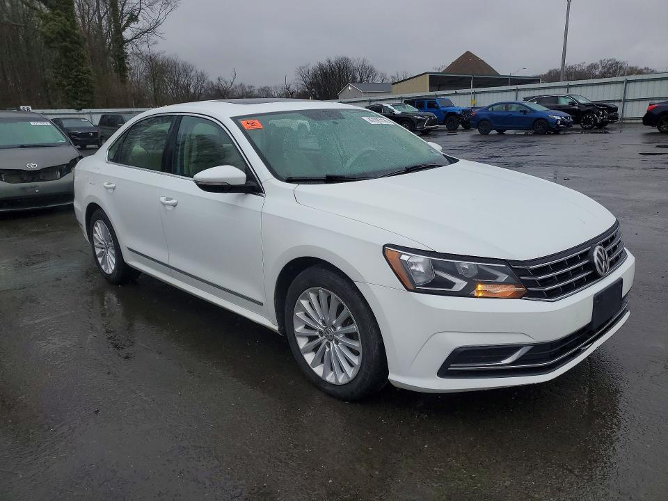 Продажа на аукционе авто 2017 Volkswagen Passat, vin: 1VWBT7A32HC038497, номер лота: 47005126