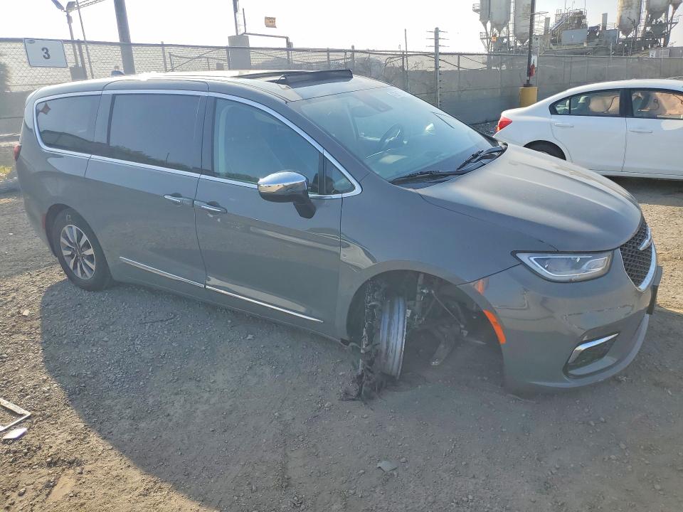 2023 Chrysler Pacifica მანქანა იყიდება აუქციონზე, vin: 2C4RC1S77PR612064, აუქციონის ნომერი: 47261716