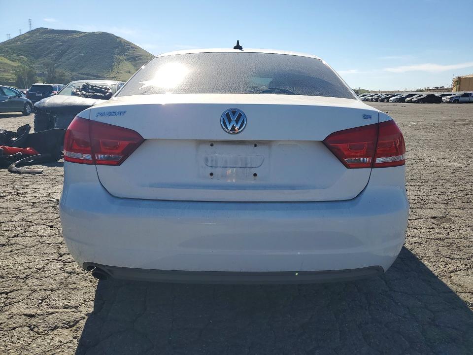 2012 Volkswagen Passat მანქანა იყიდება აუქციონზე, vin: 1VWBP7A37CC036712, აუქციონის ნომერი: 45448786