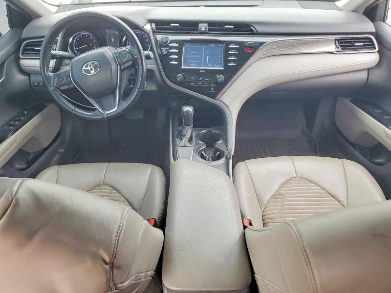 45607436 :رقم المزاد ، 4T1G11AK0LU324494 vin ، 2020 Toyota Camry مزاد بيع