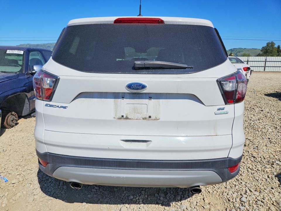 47118266 :رقم المزاد ، 1FMCU0GD7HUA54759 vin ، 2017 Ford Escape مزاد بيع