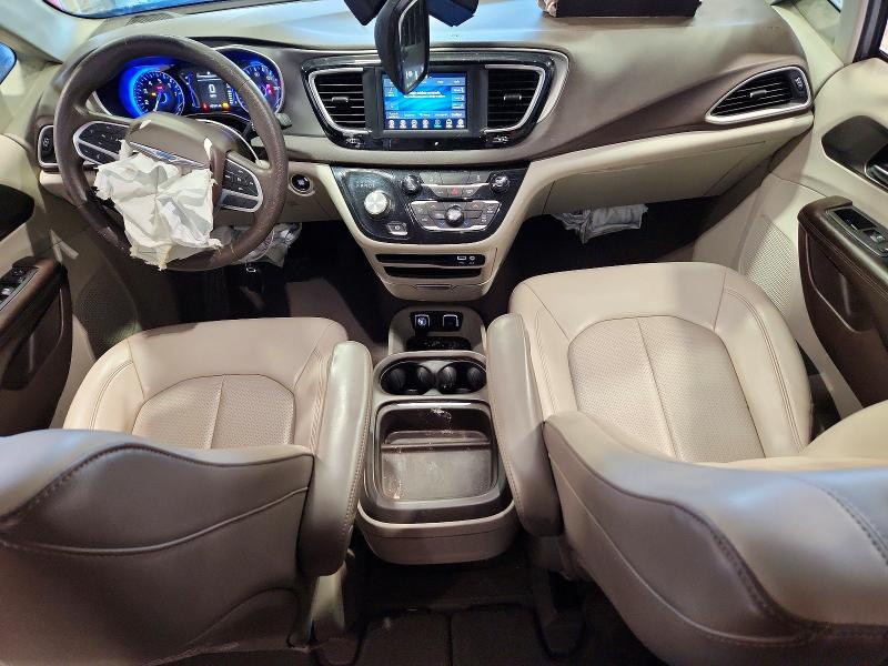 46334906 :رقم المزاد ، 2C4RC1DGXLR262002 vin ، 2020 Chrysler Voyager مزاد بيع