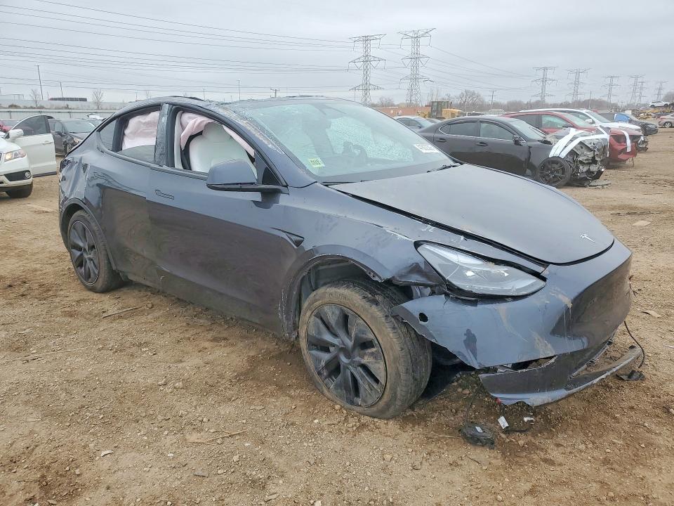 41822306 :رقم المزاد ، 7SAYGDED3RF111046 vin ، 2024 Tesla Model Y مزاد بيع