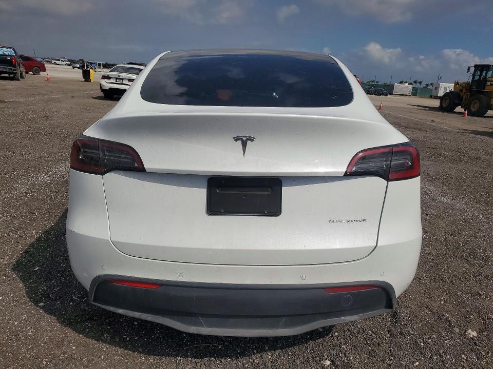 2022 Tesla Model Y მანქანა იყიდება აუქციონზე, vin: 7SAYGAEE7NF521463, აუქციონის ნომერი: 41720316