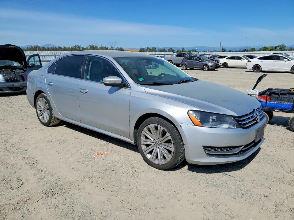 2015 Volkswagen Passat მანქანა იყიდება აუქციონზე, vin: 1VWBV7A34FC046009, აუქციონის ნომერი: 47474126