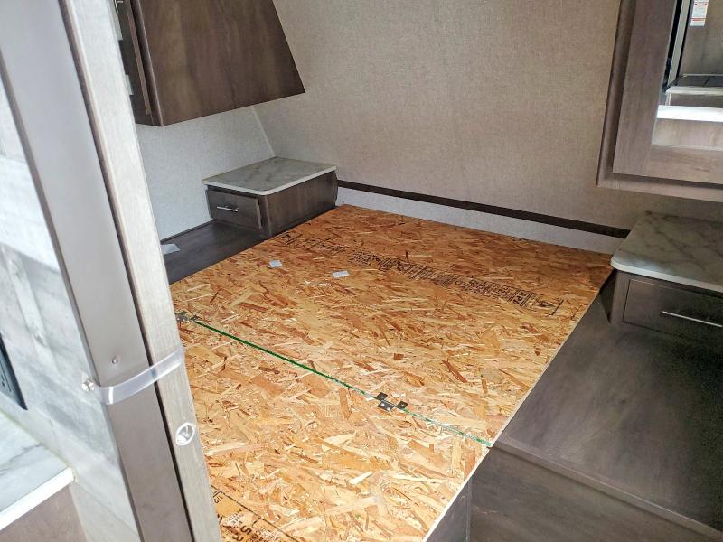 46278356 :رقم المزاد ، 4YDT30023MH940142 vin ، 2021 Keystone Rv Coleman مزاد بيع