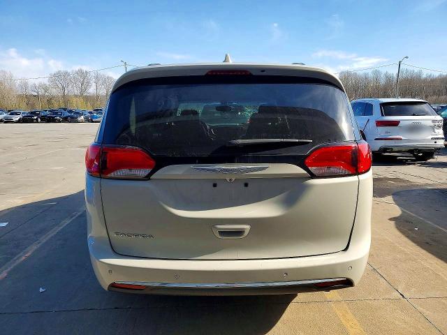 46941086 :رقم المزاد ، 2C4RC1BG7HR720458 vin ، 2017 Chrysler Pacifica مزاد بيع