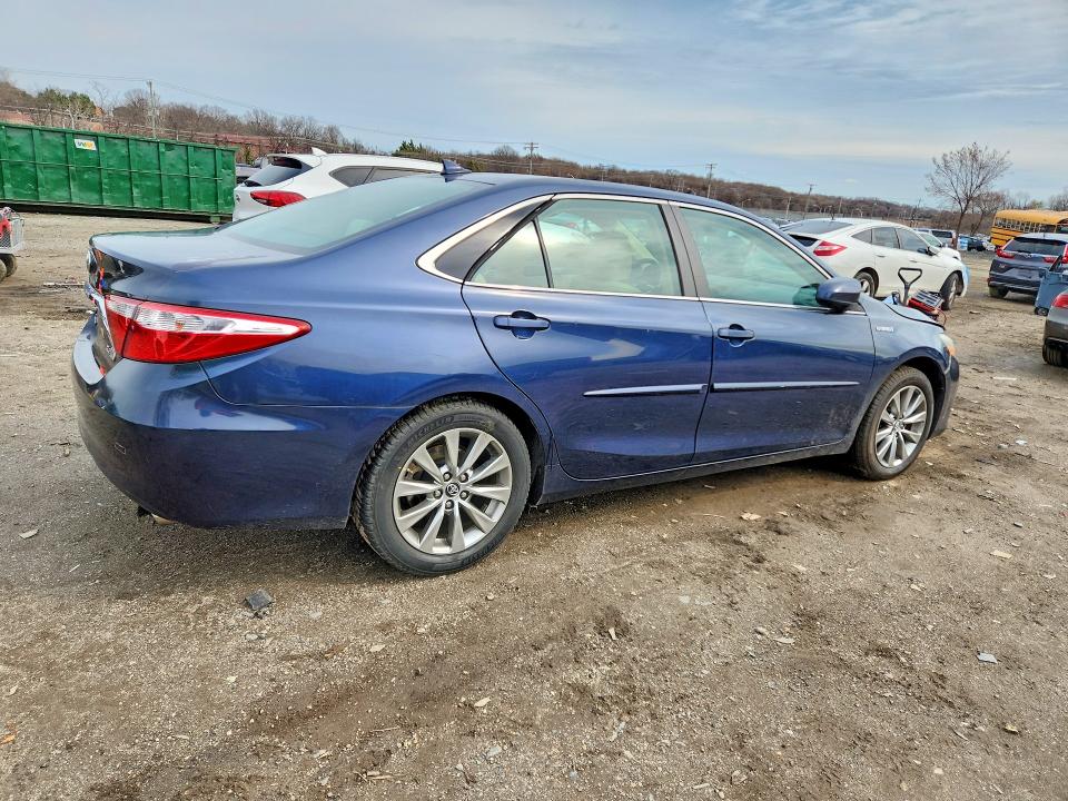 Продажа на аукционе авто 2016 Toyota Camry Hybrid, vin: 4T1BD1FK2GU191463, номер лота: 45904136
