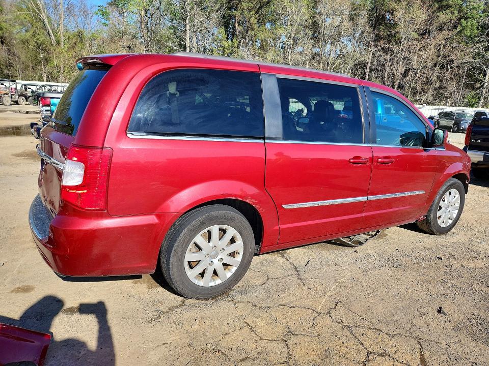 45822036 :رقم المزاد ، 2C4RC1BG6FR645331 vin ، 2015 Chrysler Town & Country مزاد بيع