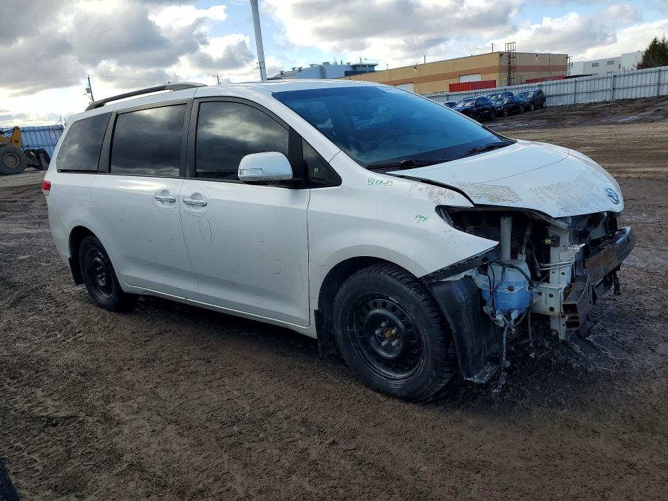 Продажа на аукционе авто 2014 Toyota Sienna, vin: 5TDDK3DC9ES083580, номер лота: 46454576