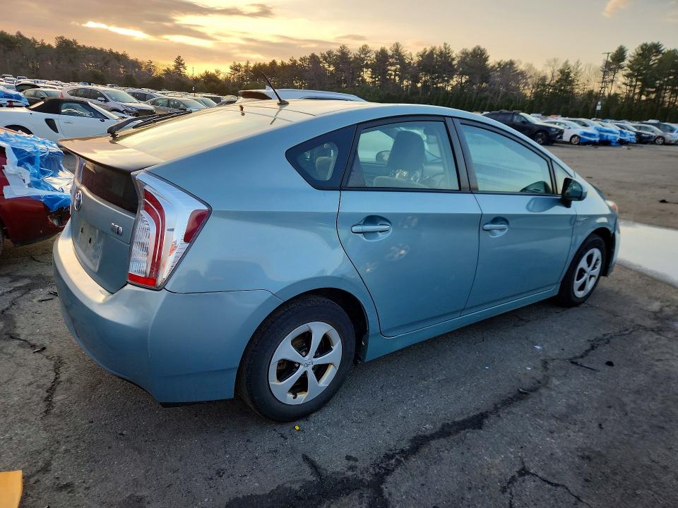 42043426 :رقم المزاد ، JTDKN3DU9F1995888 vin ، 2015 Toyota Prius مزاد بيع