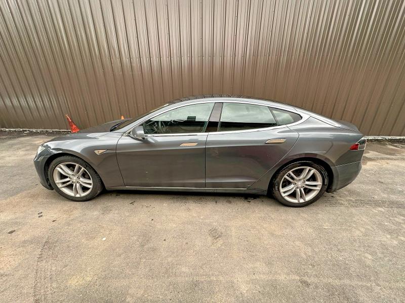 Продаж на аукціоні авто 2013 Tesla Model S, vin: 5YJSA1AC6DFP10886, номер лоту: 45953646