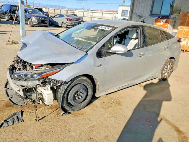 79551455 :رقم المزاد ، JTDKARFP7H3054887 vin ، 2017 Toyota Prius Prime مزاد بيع