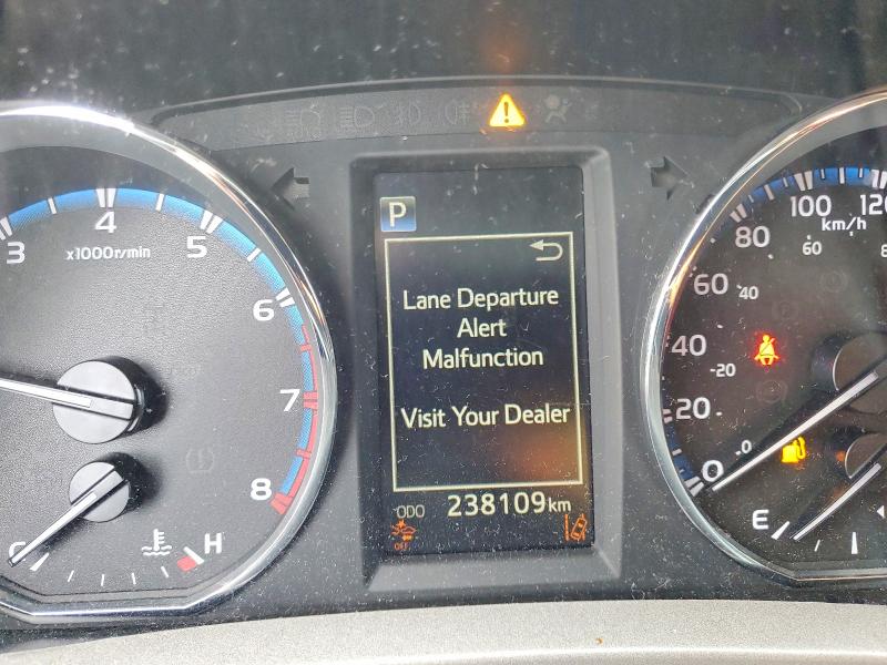Продажа на аукционе авто 2018 Toyota Rav4, vin: 2T3ZFREVXJW504356, номер лота: 79433295