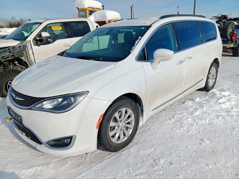 46068286 :رقم المزاد ، 2C4RC1BG3HR642308 vin ، 2017 Chrysler Pacifica مزاد بيع