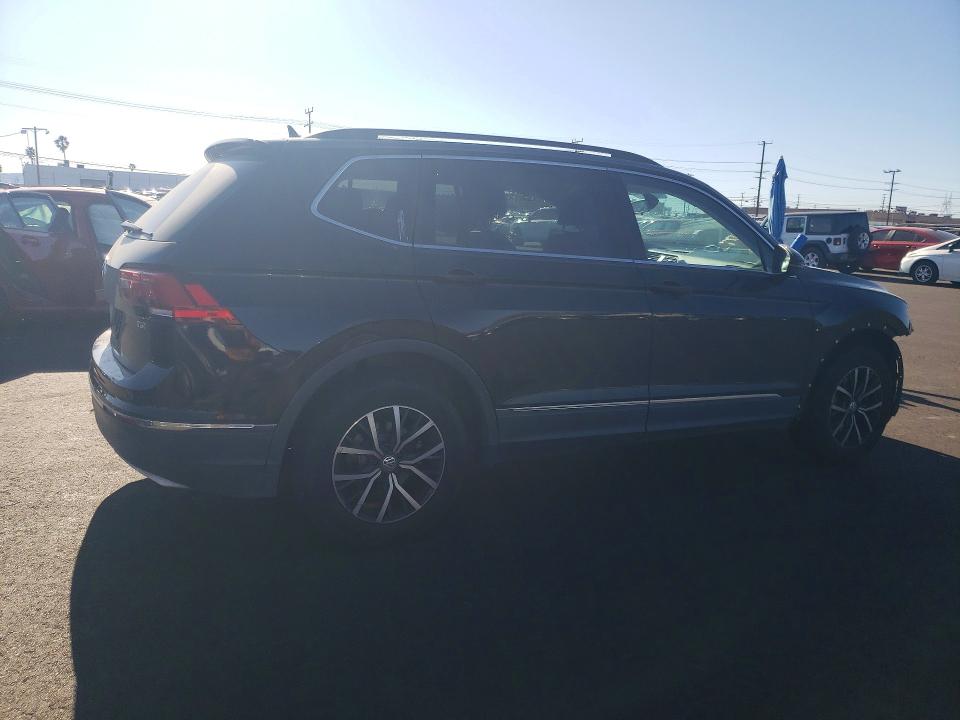 Продаж на аукціоні авто 2018 Volkswagen Tiguan, vin: 3VV3B7AX8JM220045, номер лоту: 45463906