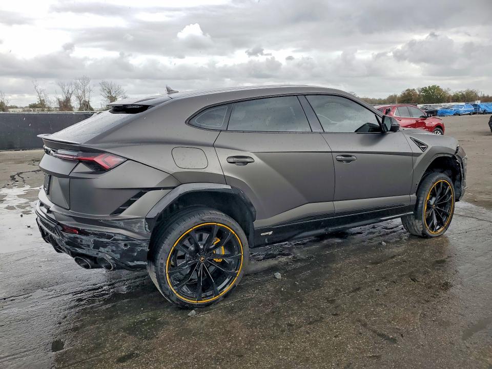 79468715 :رقم المزاد ، ZPBUB3ZL9PLA25569 vin ، 2023 Lamborghini Urus مزاد بيع