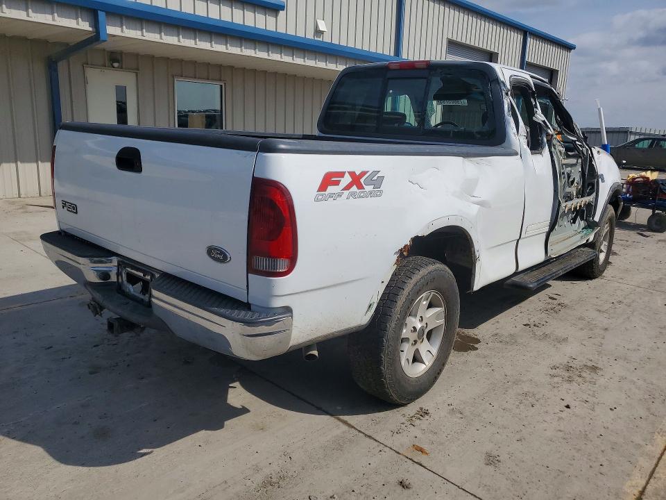 79805795 :رقم المزاد ، 1FTRX18L42NA58545 vin ، 2002 Ford F150 مزاد بيع