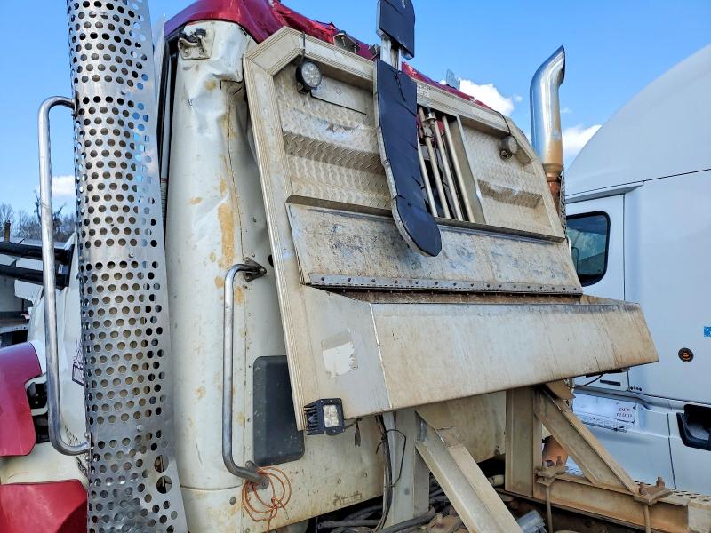 Продажа на аукционе авто 2016 Kenworth T880, vin: 1XKZD40X1GH483460, номер лота: 79003345