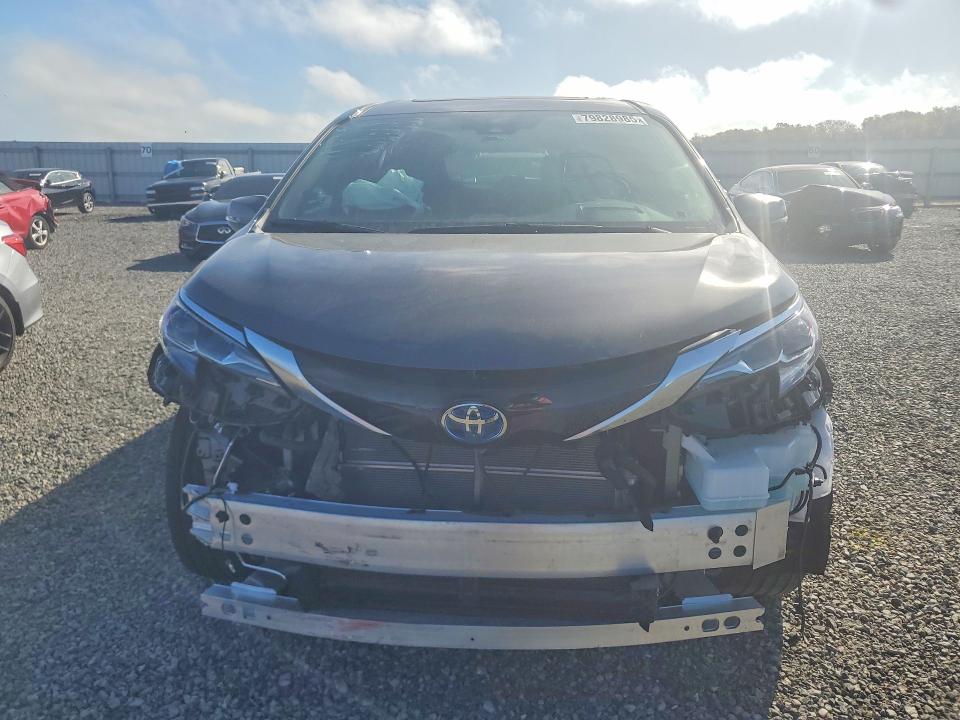 79828985 :رقم المزاد ، 5TDERKEC4SS284680 vin ، 2025 Toyota Sienna مزاد بيع