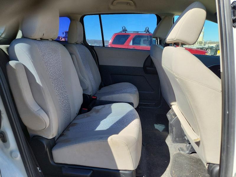 46110256 :رقم المزاد ، JM1CW2BL7C0117464 vin ، 2012 Mazda 5 مزاد بيع
