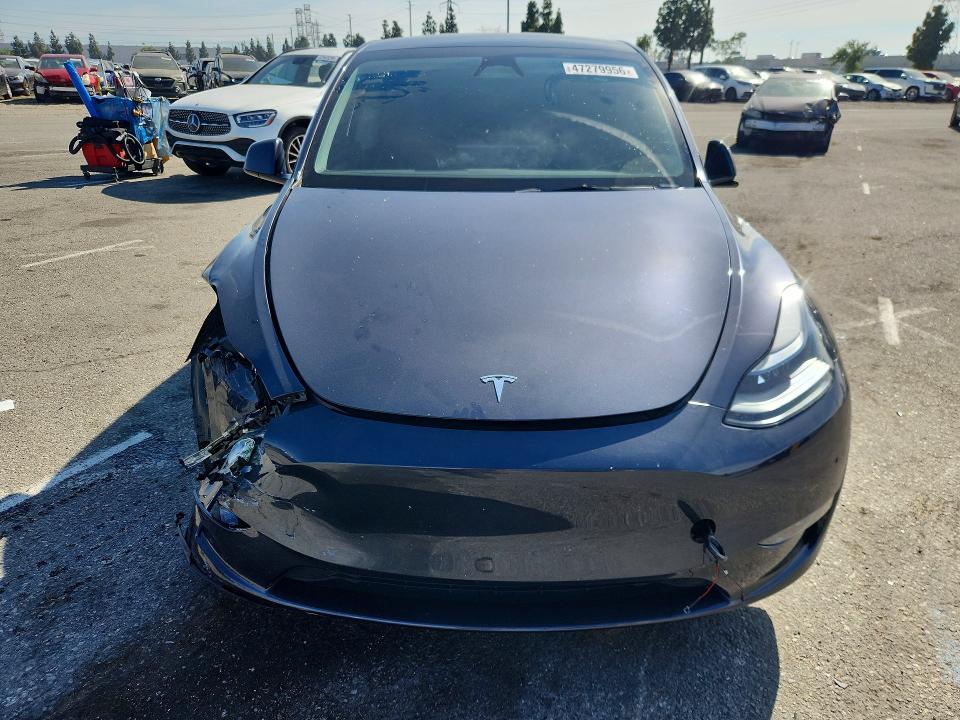 Продажа на аукционе авто 2024 Tesla Model Y, vin: 7SAYGDEEXRA241735, номер лота: 47279956