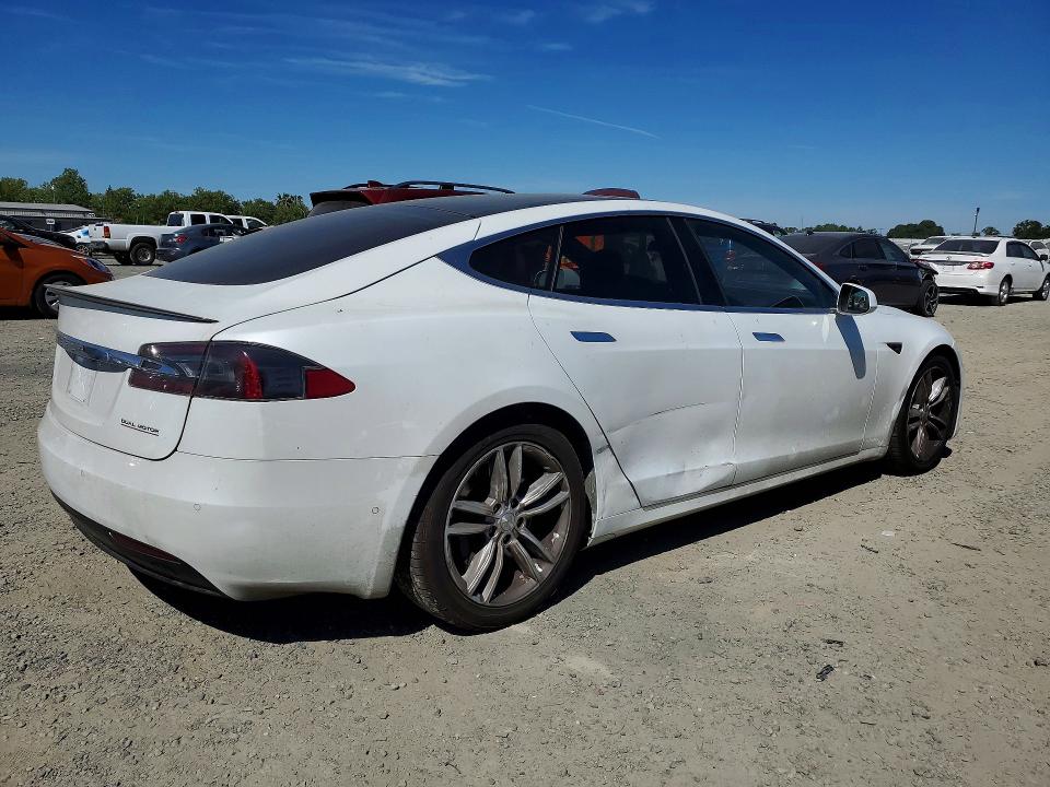 47264336 :رقم المزاد ، 5YJSA1E24GF158505 vin ، 2016 Tesla Model S مزاد بيع