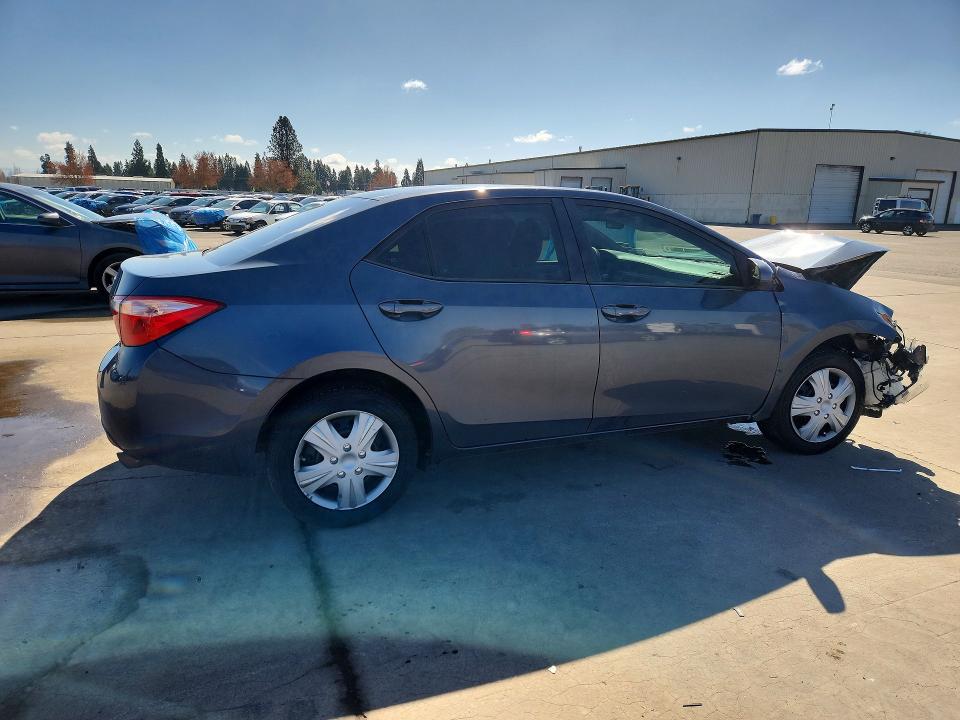 47591216 :رقم المزاد ، 5YFBURHE8FP271047 vin ، 2015 Toyota Corolla مزاد بيع